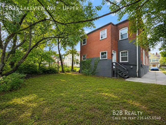 1825 Lakeview Rd Unidad Upper