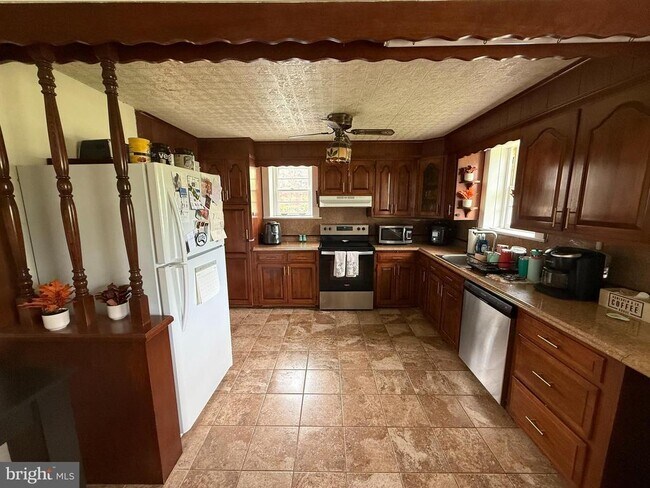 Photo - 507 Evansburg Rd