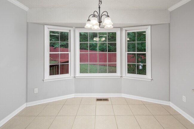 Photo - 2624 Excalibur Dr SE