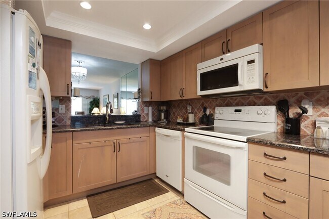 Building Photo - 505 Lake Louise Cir Unit 101