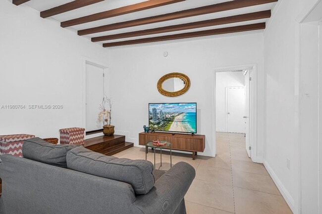 Photo - 1044 SW 13th Ct