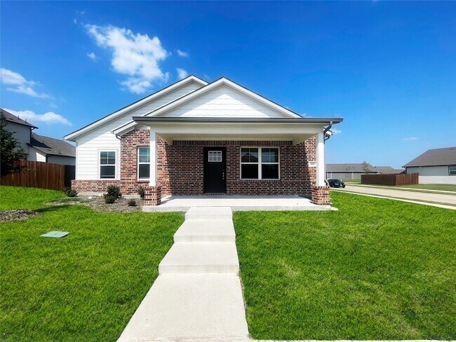 Building Photo - 4005 Dayton Dr Rental