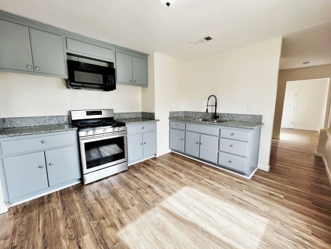 Photo - Beautiful 4 Bedroom 2 Bath