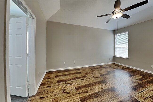 Photo - 2331 Trotter Dr