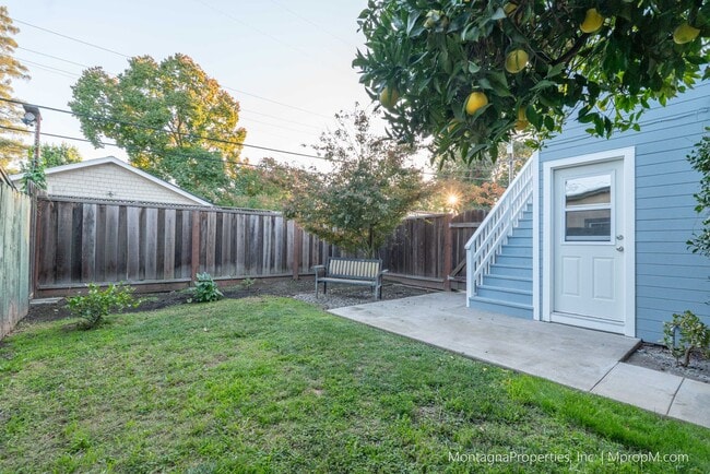 Photo - Amazing Downtown Campbell Location - Private Backyard!