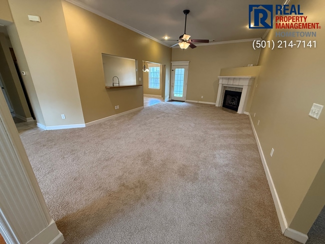 Photo - 1609 White Oak Cir