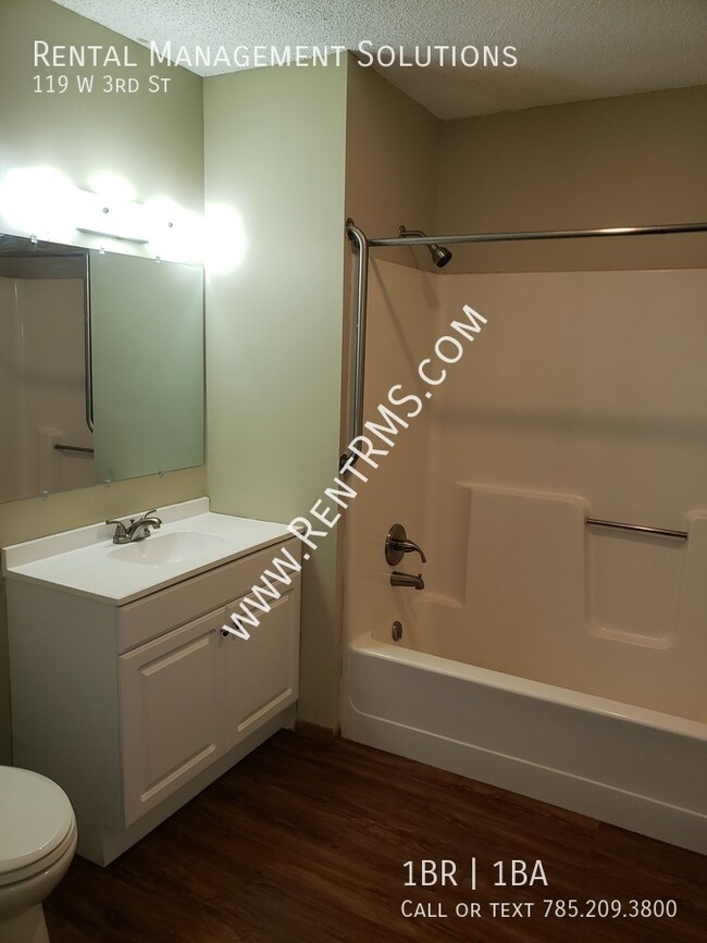 Photo - 119 W 3rd St Apartment