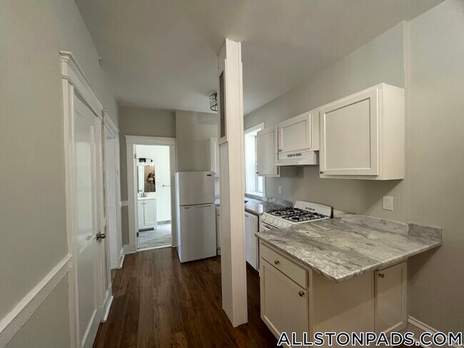 Building Photo - 1189 Commonwealth Ave Rental
