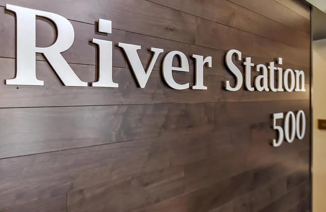 Building Photo - 500 N 2nd St Unit APT 300