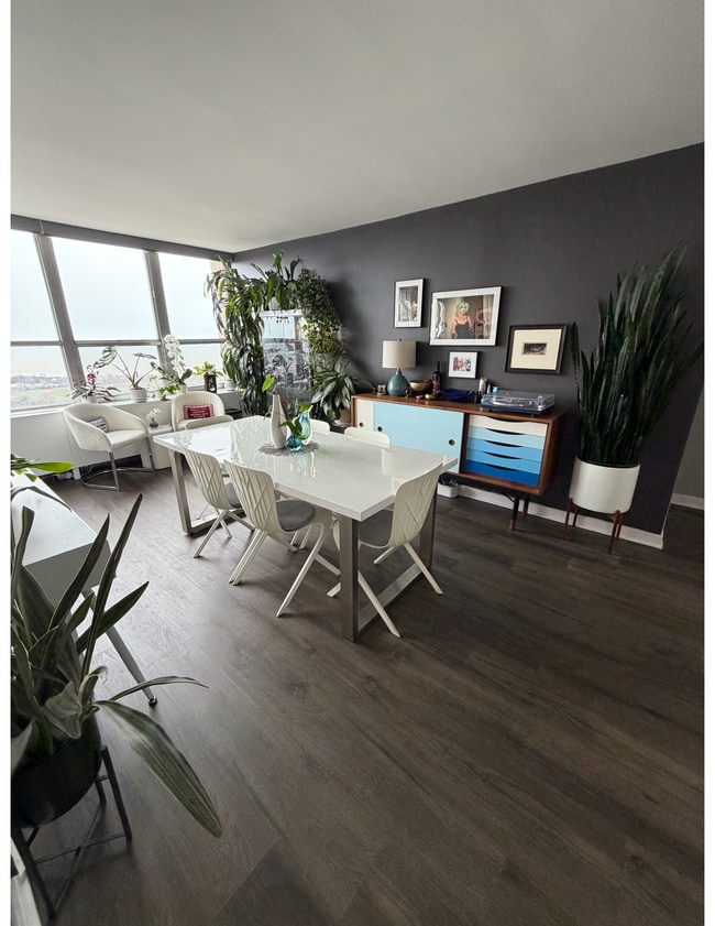 Dining or Living Room Space - 655 W Irving Park Rd Unit Apt 4304