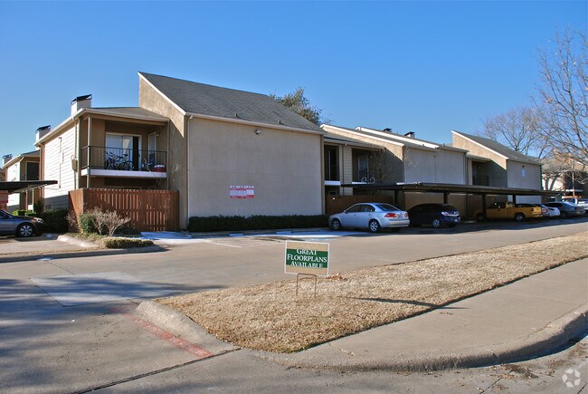 Photo - Amesbury Plaza Apartments