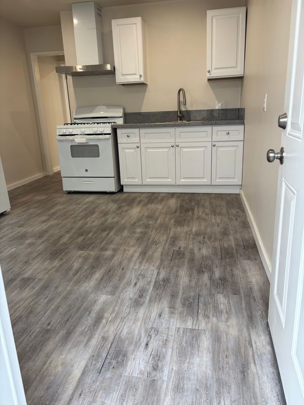 Photo - 12437 Rose Ave Apartment