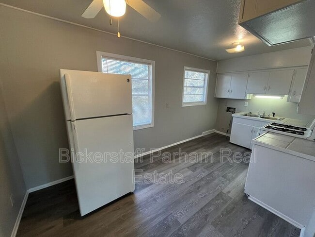 Photo - 4707 Marino St