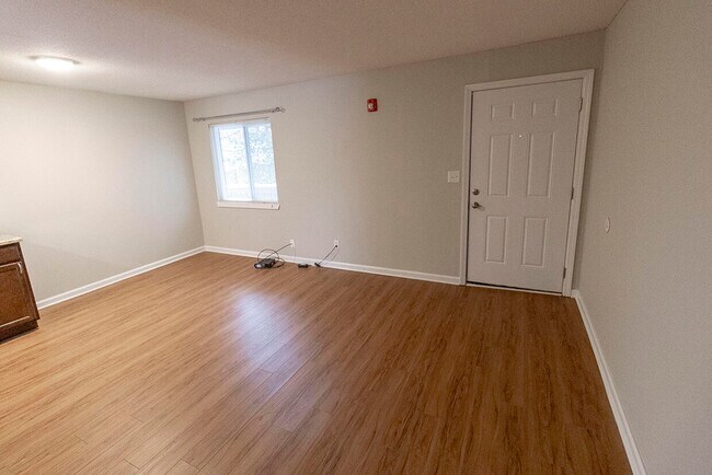 Photo - 105 N Garth Ave Unit 13