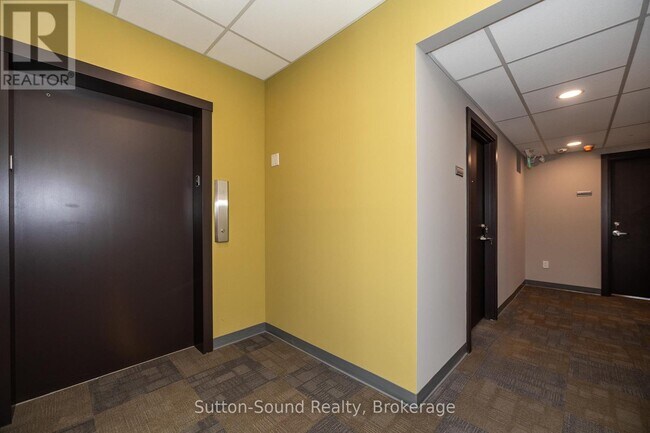 Photo - 920 1st Ave W