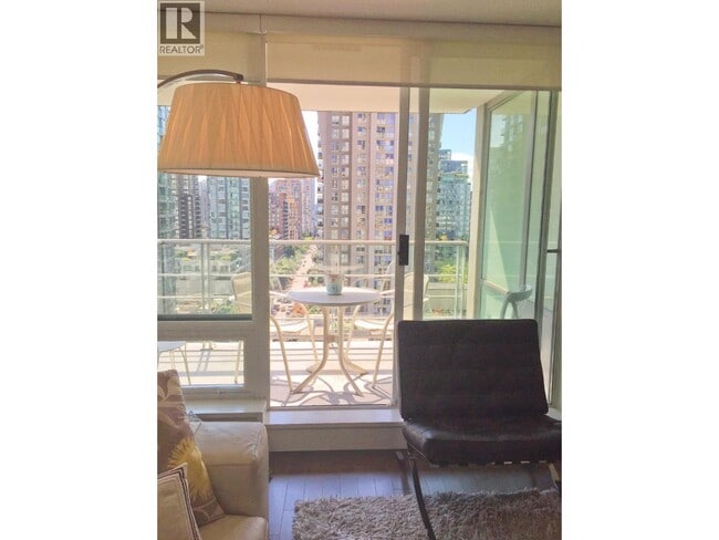 Photo - 535 Smithe St Unité 1105