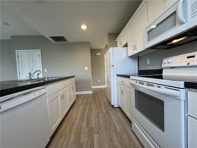 Photo - 29 Grn Spg Ln