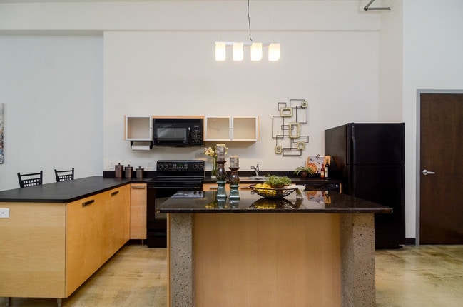 Photo - 350 St Peter St Unit 419