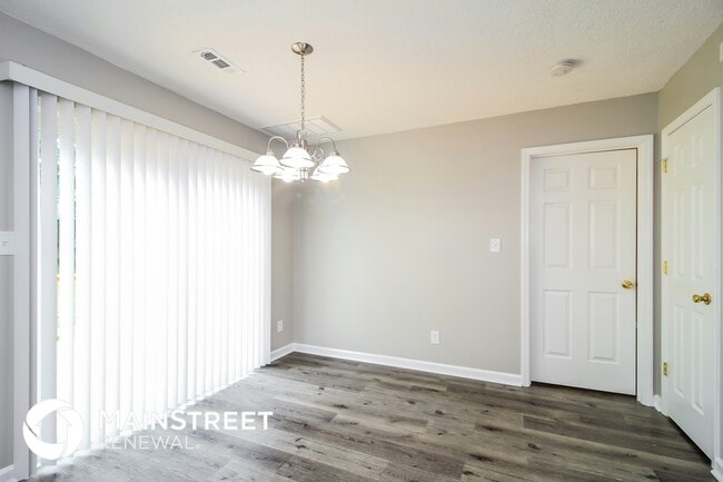 Photo - 1716 Carriage Cove Ln