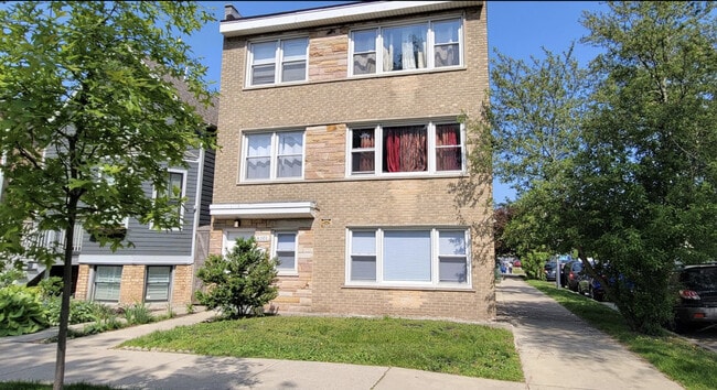 Building Photo - 6101 N Paulina St Unit 3 Rental
