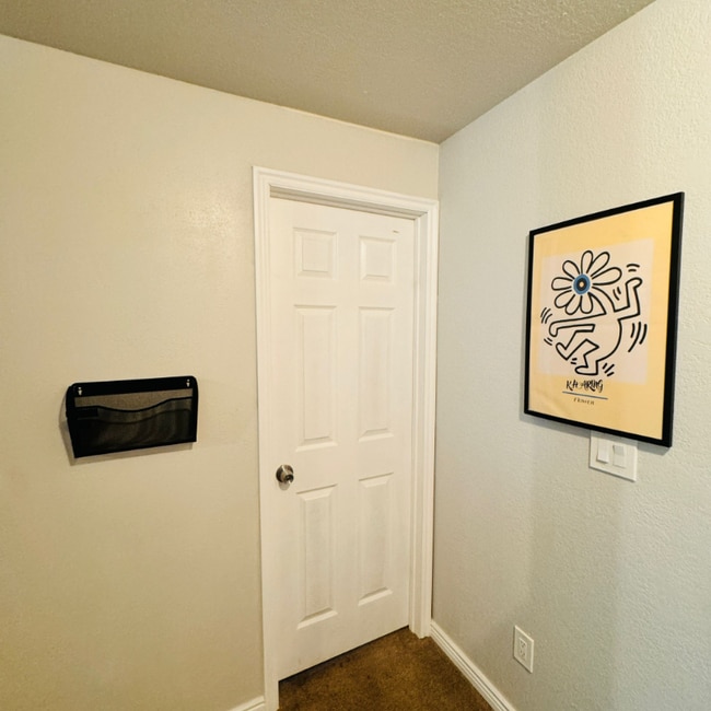 Photo - 546 E Delno Dr