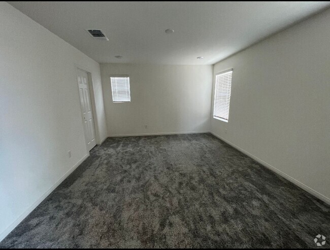 Building Photo - Brand New 4 Bedroom home!