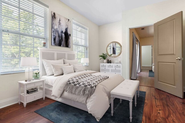 2BR, 2BA - 1,100SF - Primary Bedroom