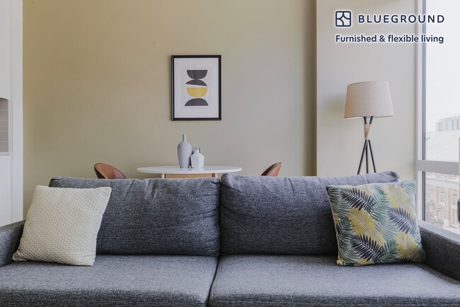 Photo - 3 Tingey Sq SE Unidad FL5-ID935