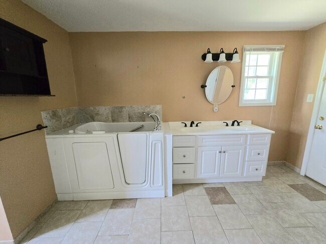 Photo - 3316 E Princeton Rd