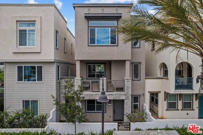 Building Photo - 625 Daniel Freeman Cir Rental
