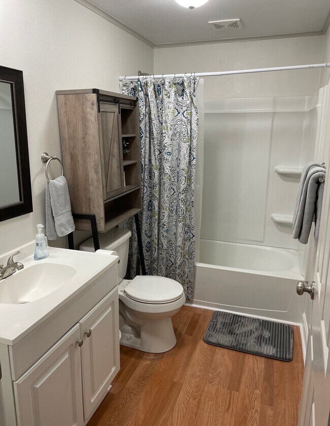 Photo - 206 Chandler St