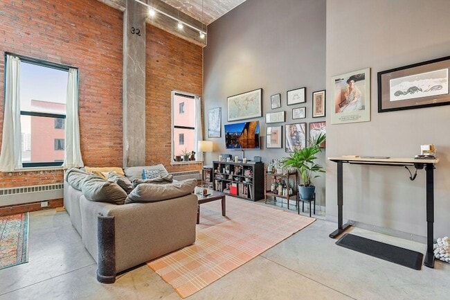 Photo - 250 Park Ave