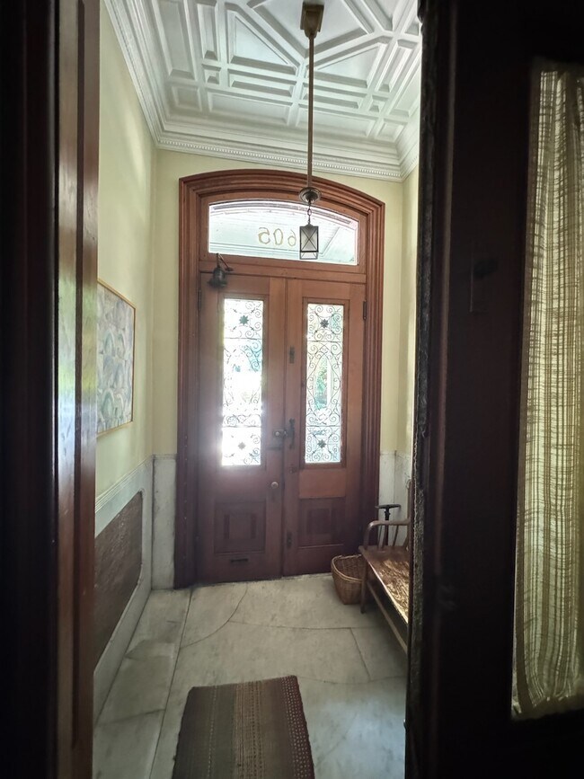 Photo - 3605 Hamilton St