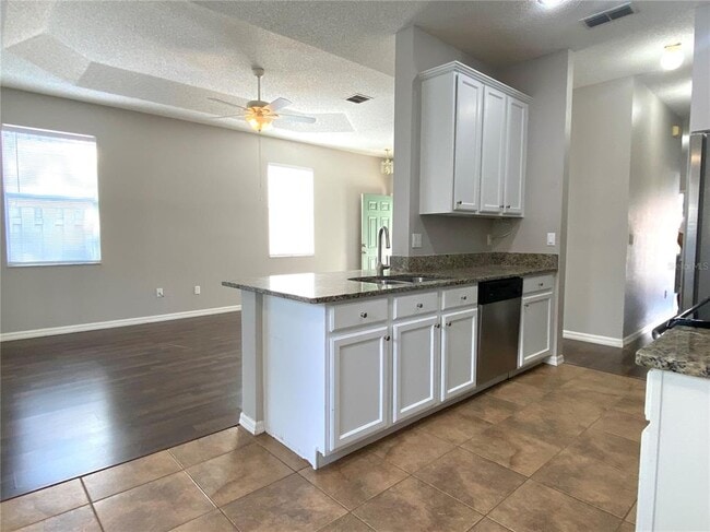 Photo - 918 Glen Abbey Cir