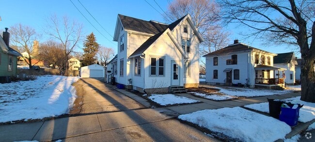 Building Photo - 417 Origen St Unit 417 Origen Upper Rental