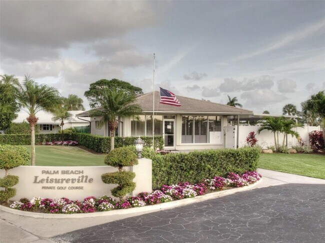 Photo - 1112 Lake Terrace Unit 208