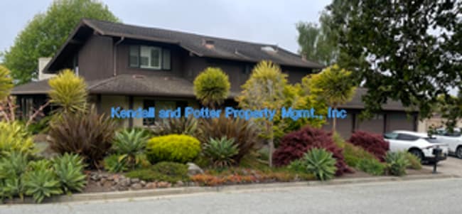 Photo - Beautifully Remodeled 4 Bed/2 Full Bath + 2 1/2 Bath Country Club Park Home
