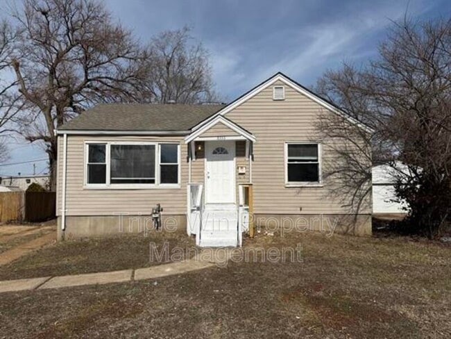 Photo - 8333 Whitewater Dr