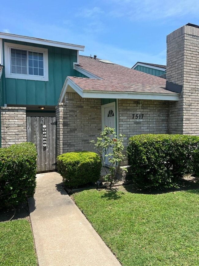 Nice 2 story townhome for rent in quiet ne... - Nice 2 story townhome for rent in quiet ne...