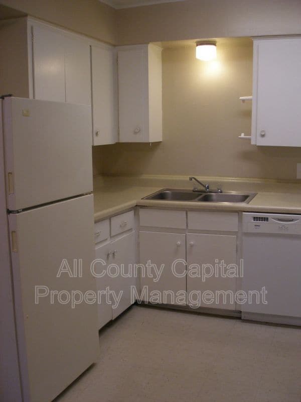 Photo - 6506 South First Street #102, Unidad 102
