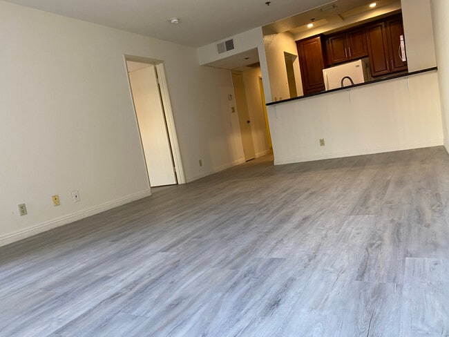 Photo - 10916 Ashton Ave Apartment Unit 102