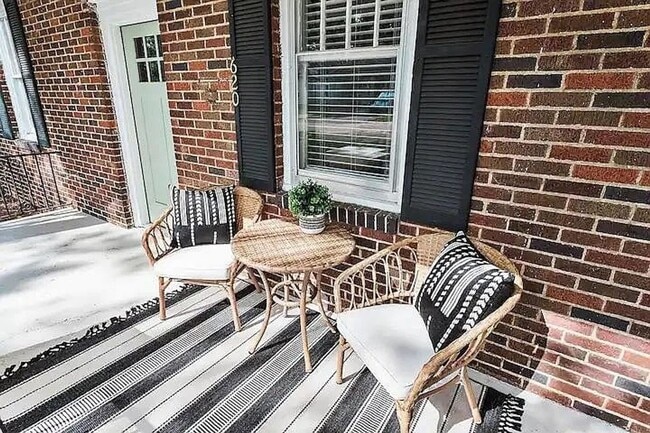 Photo - Spacious and homey home in the heart of Ro... Unidad 1