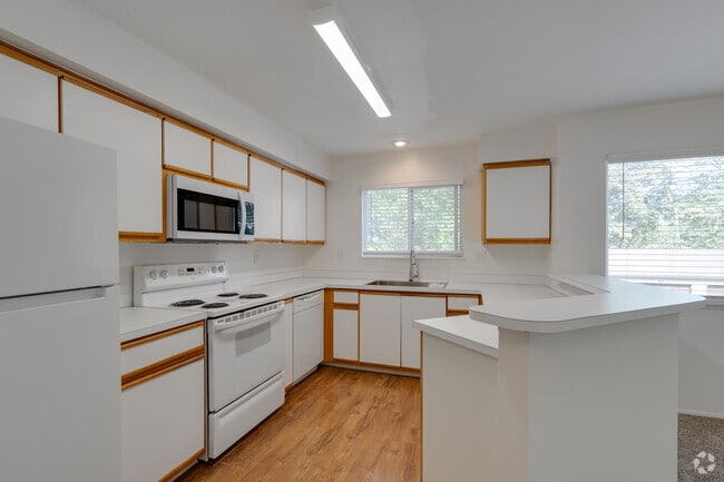 2BR, 1.5BA - 994SF - Kitchen
