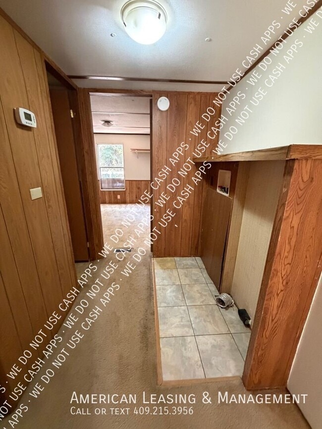 Photo - 2307 N John Redditt Dr