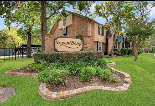 Photo - 8265 Kingsbrook Rd Condo Unit 147