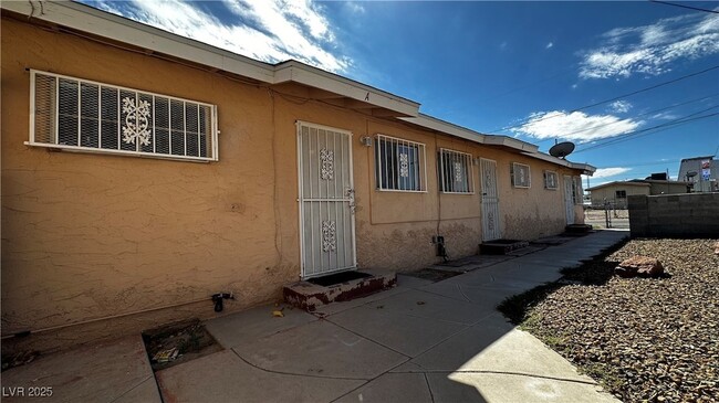 Building Photo - 219 W Monroe Ave Unit A Rental