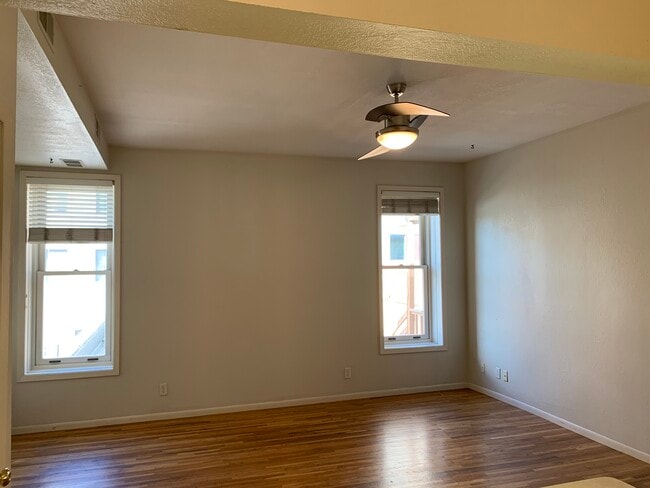 Photo - 325 Broadway Ave S Unit 2