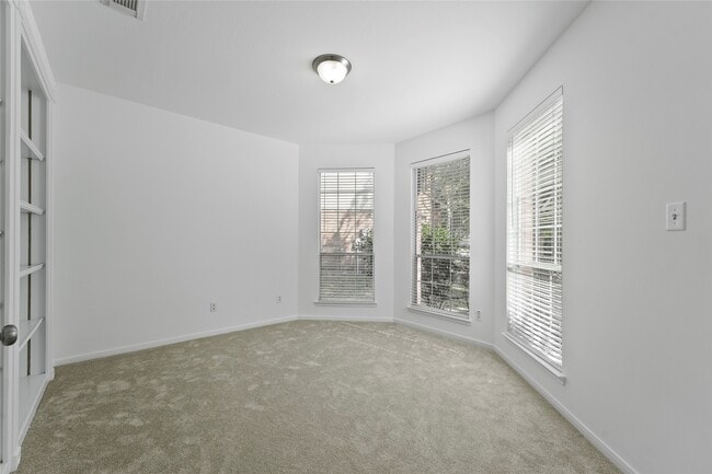 Photo - 26422 Creston Woods Dr