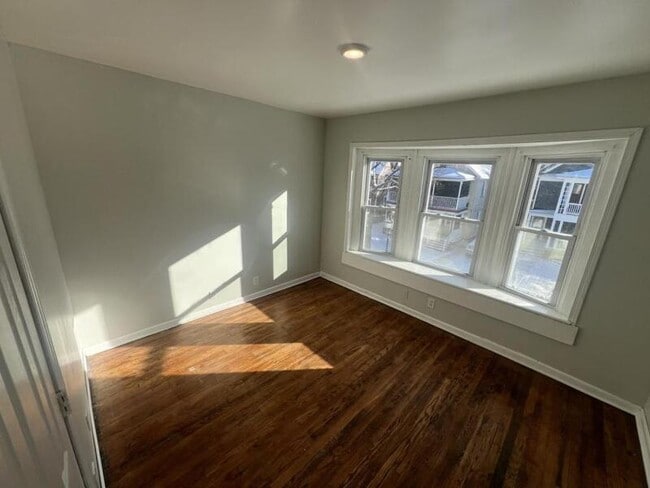 Photo - 65 Woodlawn St