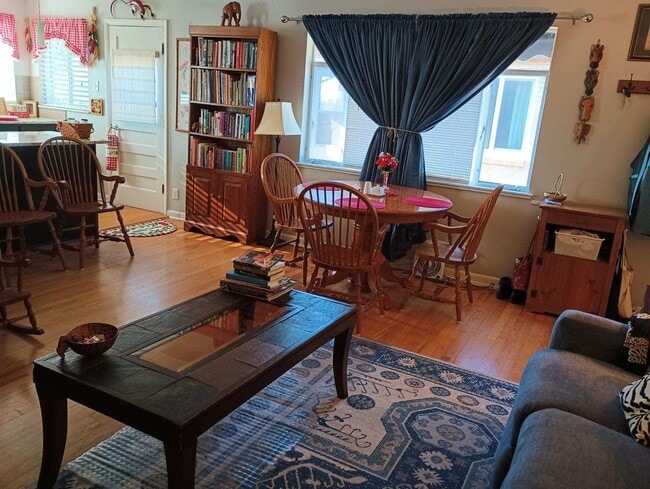 Photo - 2 Bedroom Townhouse in the heart of Tennyson!